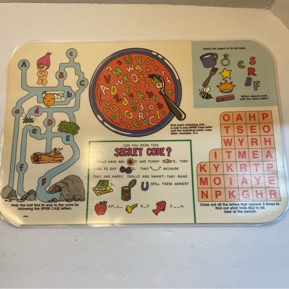 4 Vintage Kids Placemats Playskool Sesame Street Trolls - Picture 12 of 13